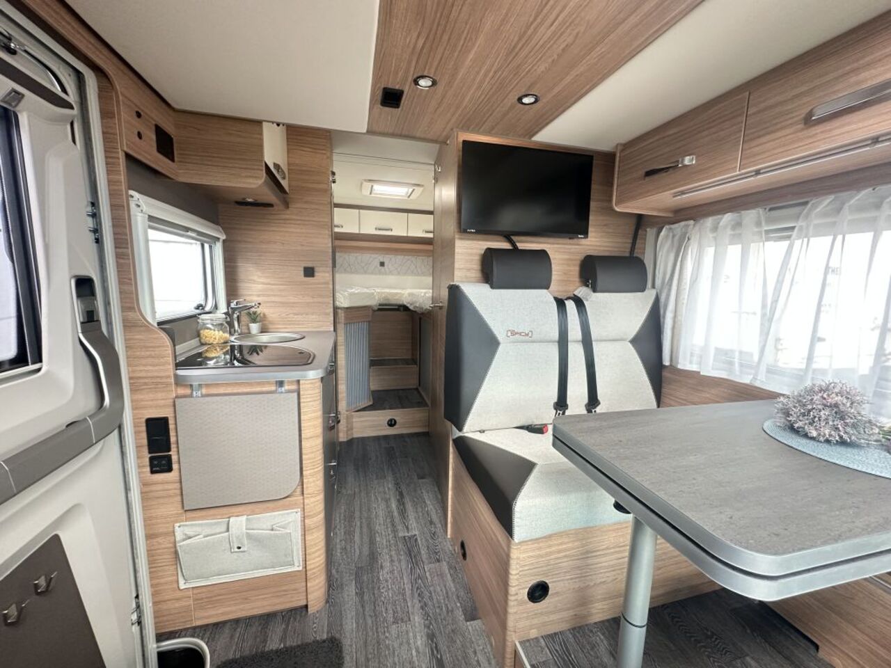 WEINSBERG 650 MEG EDITION [SPICY] Automatikgetriebe Ansicht 6 für Fahrzeugdetailseite