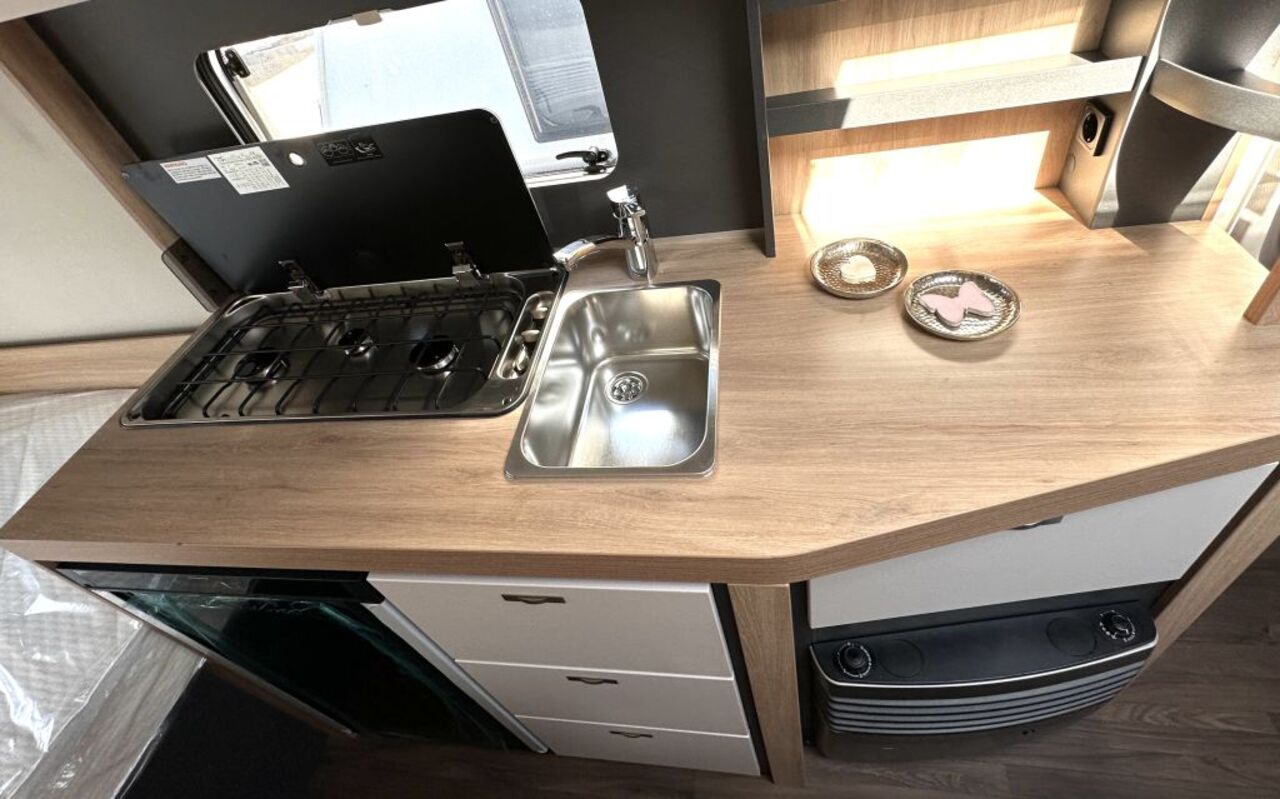 KNAUS 420 QD Platinium Paket Ansicht 14 für Fahrzeugdetailseite