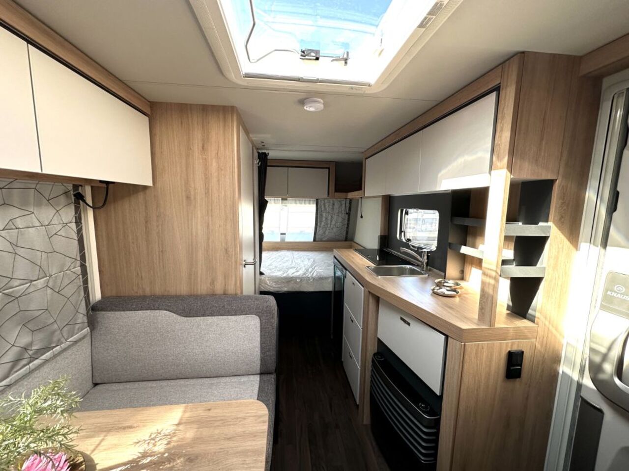 KNAUS 420 QD Platinium Paket Ansicht 6 für Fahrzeugdetailseite