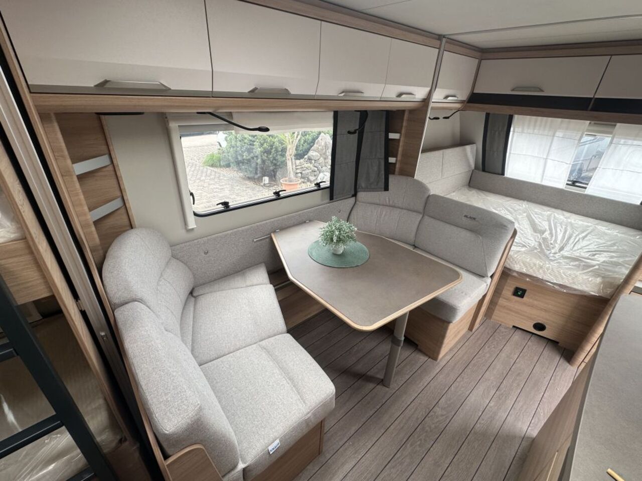 KNAUS 580 QS Black Selection Fußbodenerwärmung Ansicht 9 für Fahrzeugdetailseite