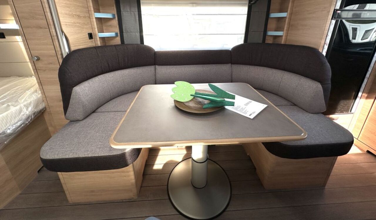 KNAUS 650 PXB Black Selection Klimaanlage Dach Ansicht 14 für Fahrzeugdetailseite