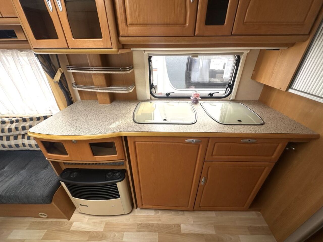TABBERT 560 TD Rangierhilfe Truma Ansicht 14 für Fahrzeugdetailseite