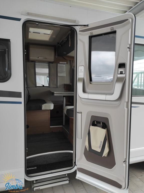 KNAUS 650 MEG Automatik / Hubbett-4018 Ansicht 9 für Fahrzeugdetailseite