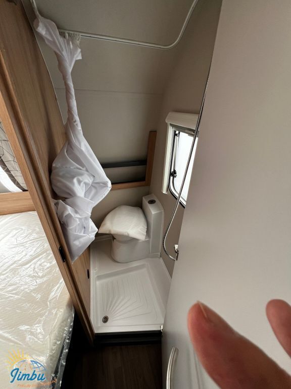 KNAUS 450 FU Ansicht 8 für Fahrzeugdetailseite