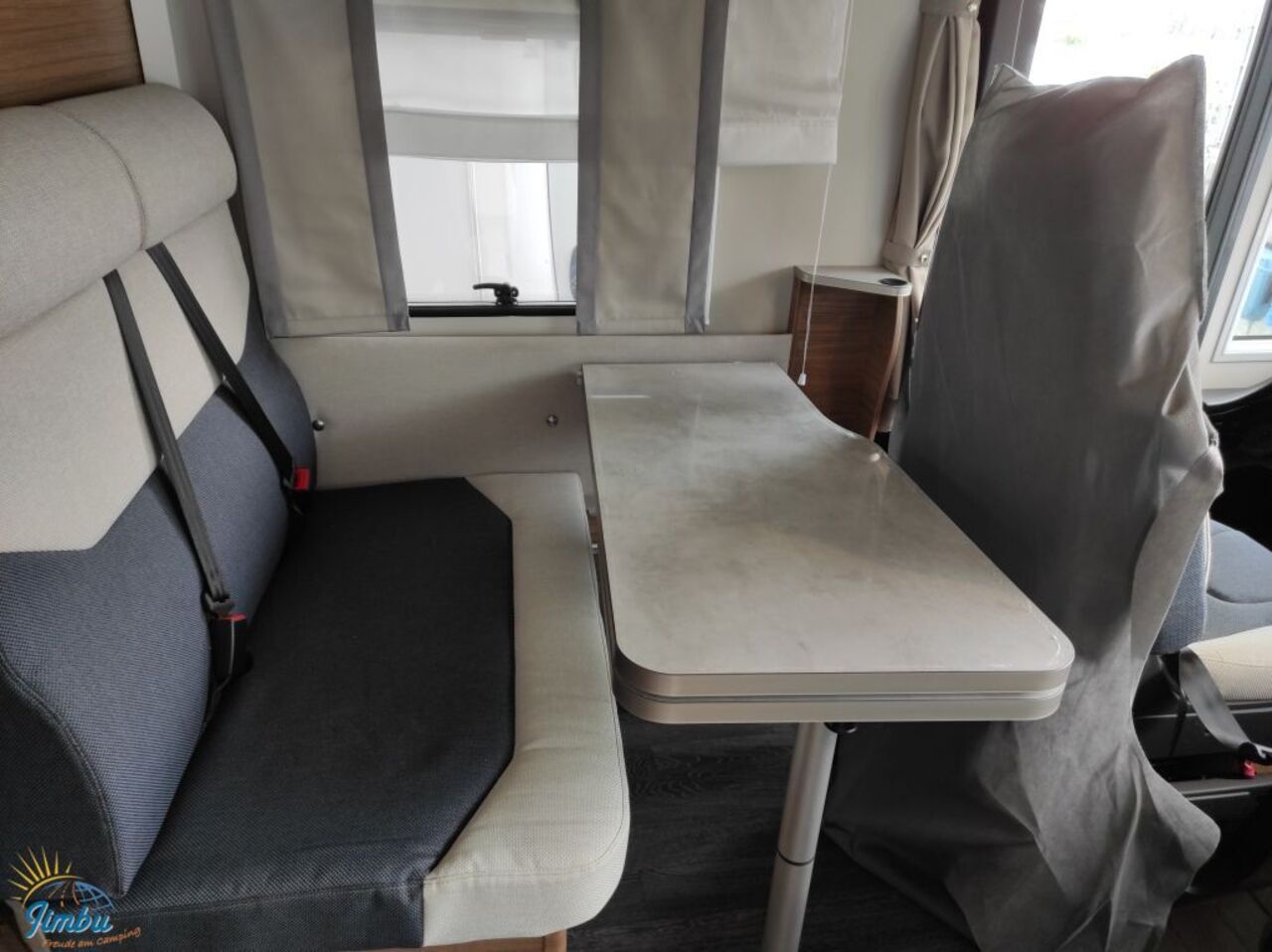 KNAUS 650 MEG Automatik / Hubbett-4018 Ansicht 10 für Fahrzeugdetailseite