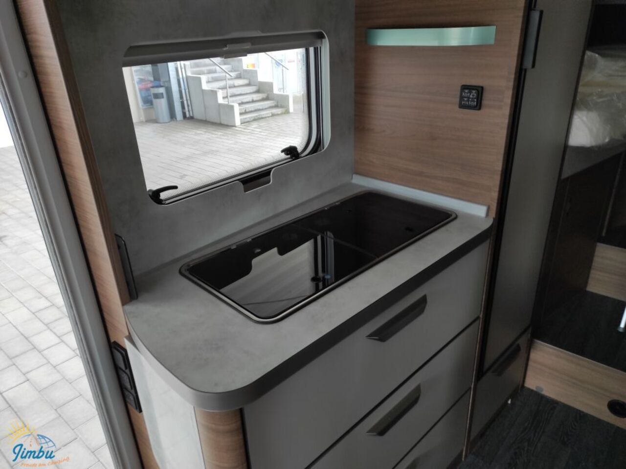 KNAUS 650 MEG Automatik / Hubbett-4018 Ansicht 12 für Fahrzeugdetailseite