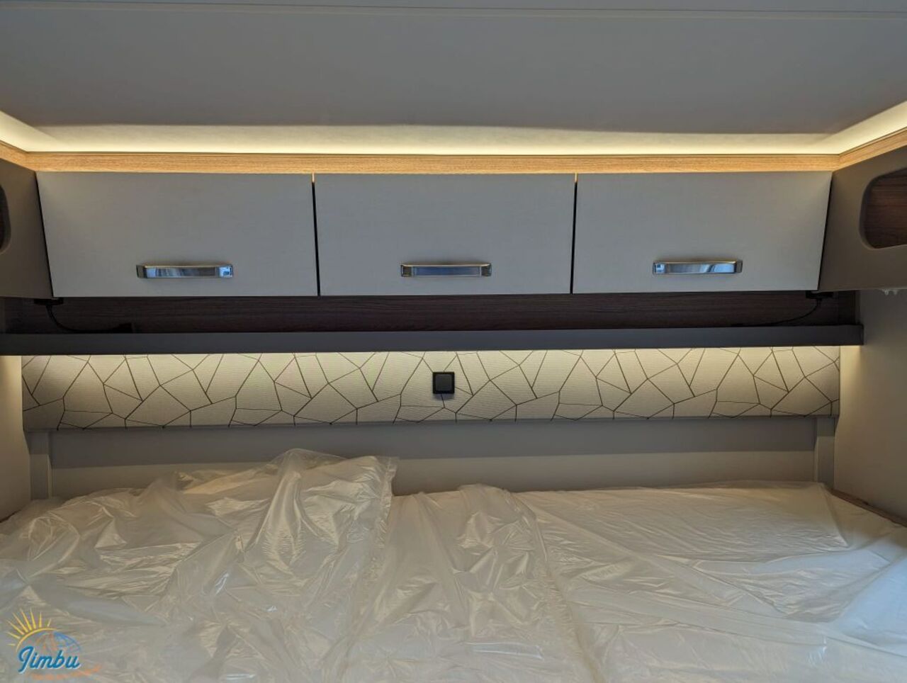 WEINSBERG 650 MEG 130 PS / Schalter Hubbett,1079 Ansicht 20 für Fahrzeugdetailseite