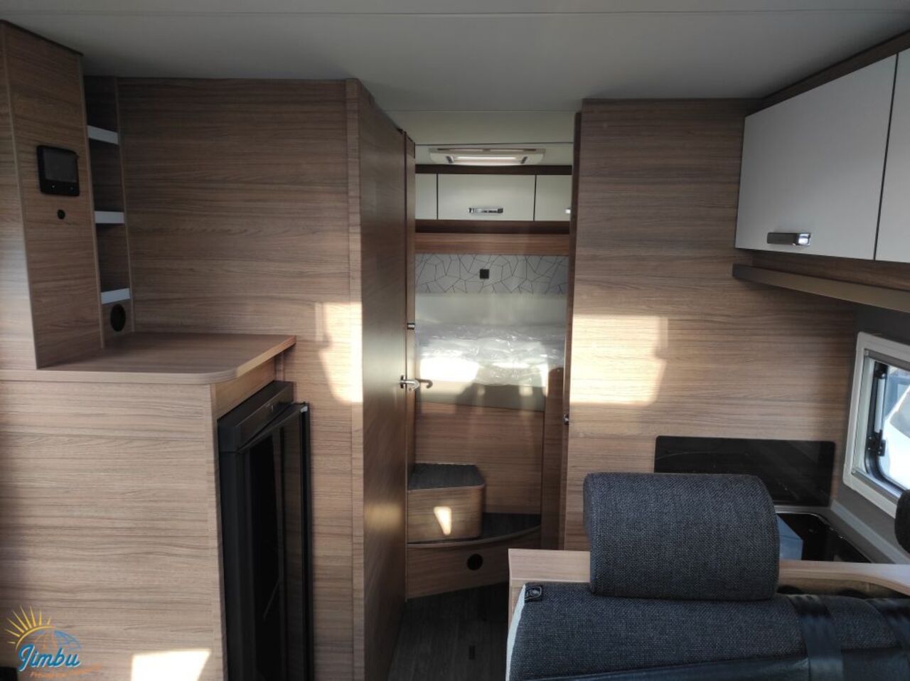 WEINSBERG 650 MG 140 PS / Automatik 1253 Ansicht 11 für Fahrzeugdetailseite