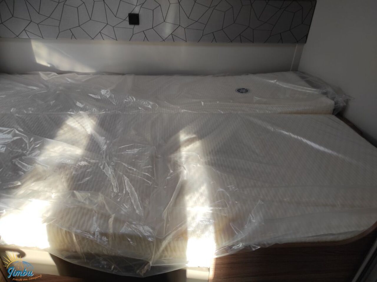 WEINSBERG 650 MG 140 PS / Automatik 1253 Ansicht 16 für Fahrzeugdetailseite