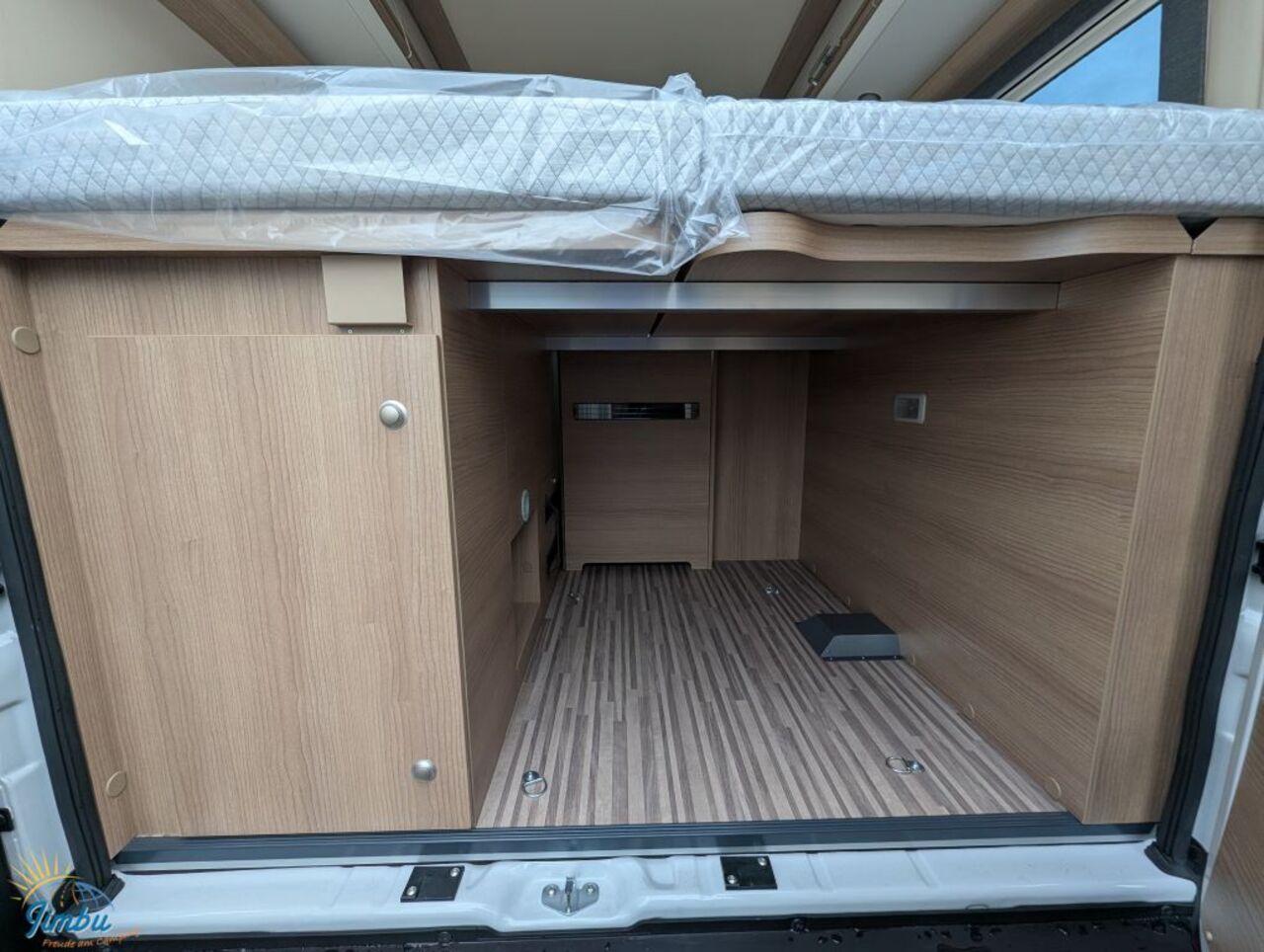 MALIBU 600 LE 180 PS / Automatik - 2361 Ansicht 14 für Fahrzeugdetailseite