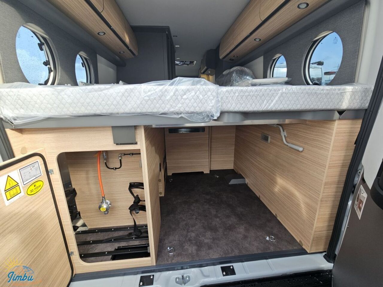 MALIBU 640 LE K charming coupé 180 PS Automatik, ff4  - 2336 Ansicht 20 für Fahrzeugdetailseite