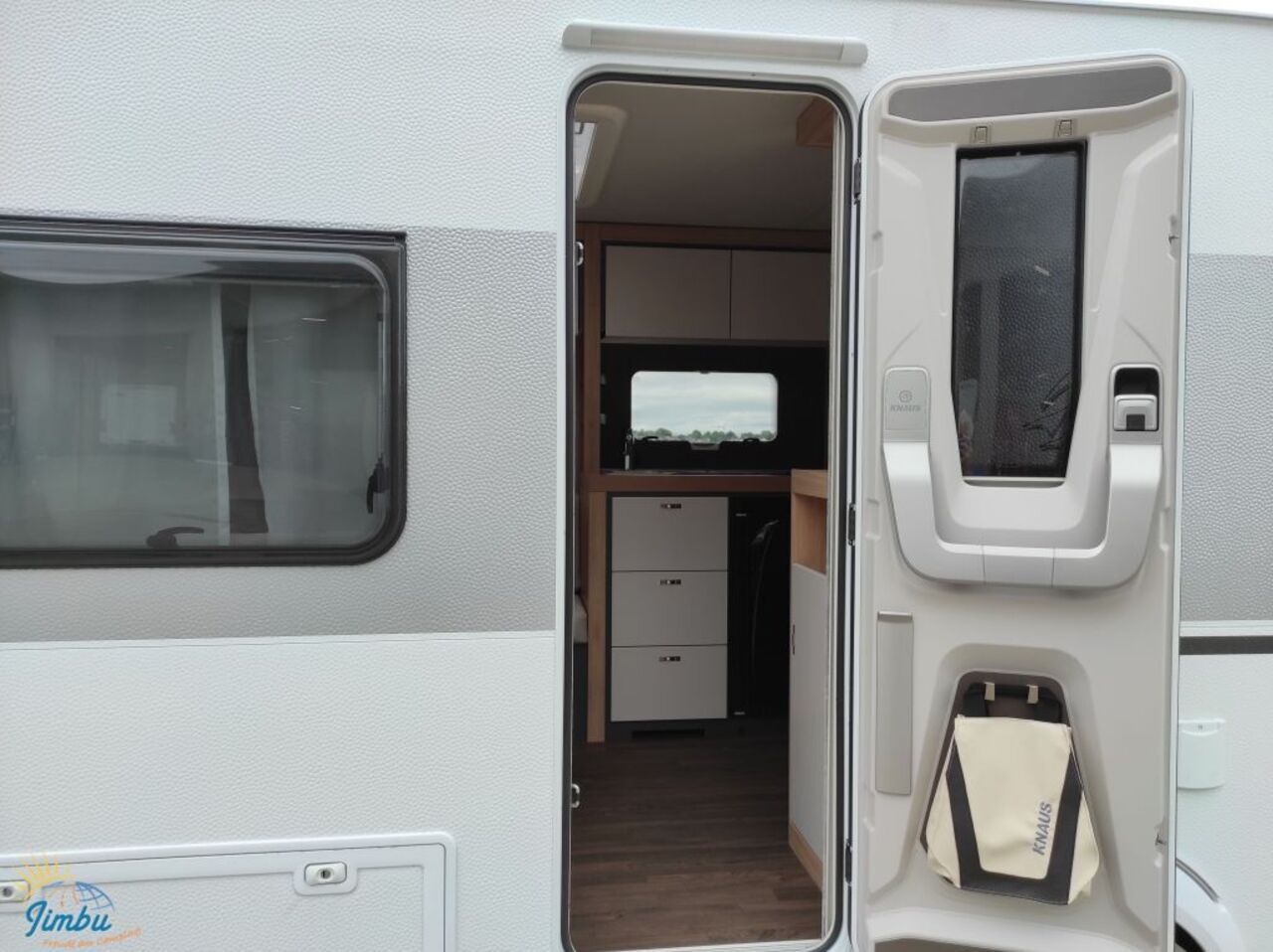 KNAUS 450 FU Ansicht 10 für Fahrzeugdetailseite