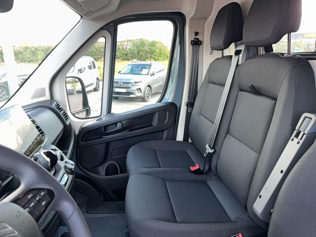 CITROEN Jumper 35 BlueHDi L2H2 3,5t Ansicht 22 für Fahrzeugdetailseite