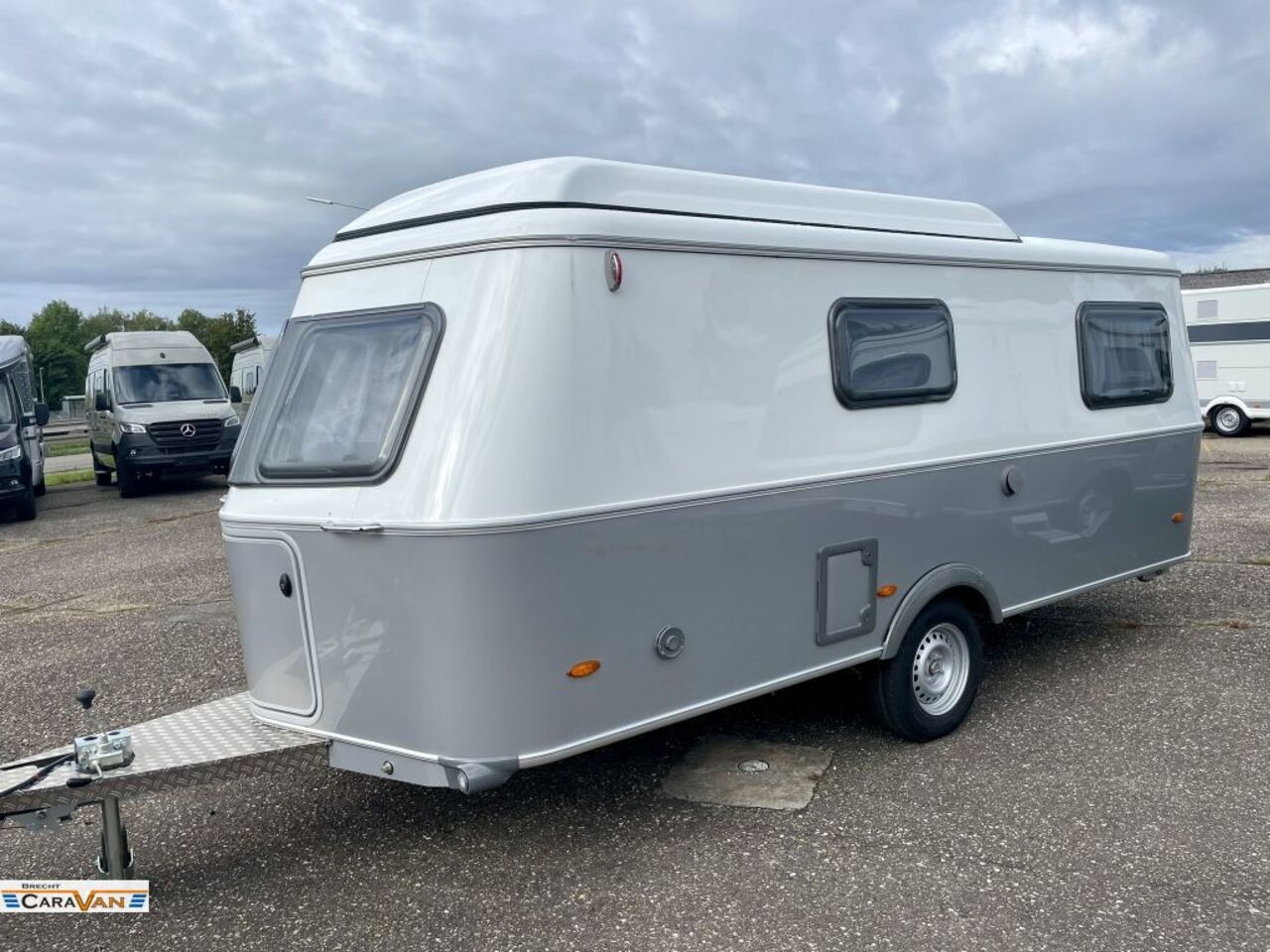 HYMER-ERIBA 630 MESSE ANGEBOTE ON TOP Ansicht 13 für Fahrzeugdetailseite