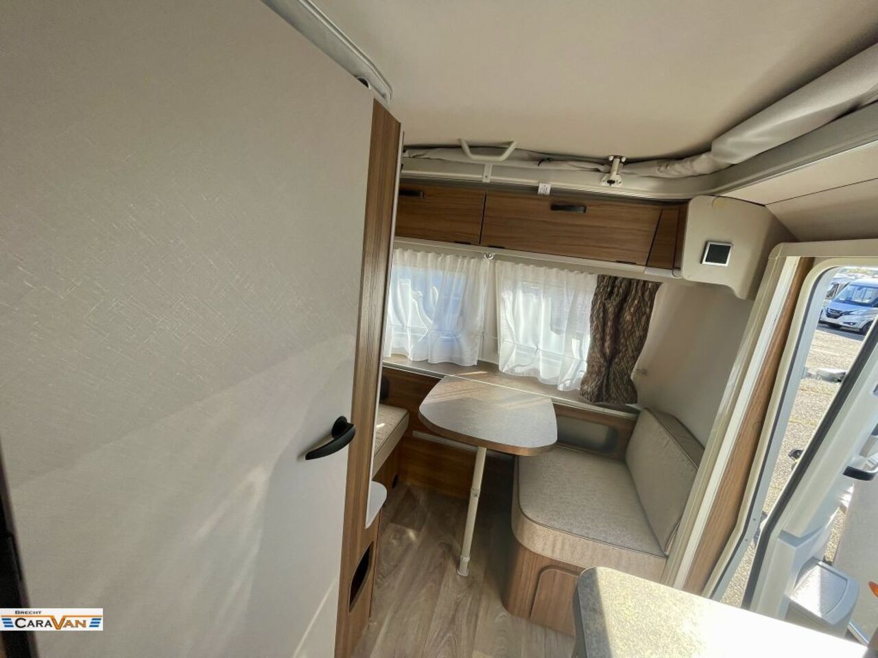 HYMER-ERIBA 430 MESSE ANGEBOTE ON TOP Ansicht 8 für Fahrzeugdetailseite