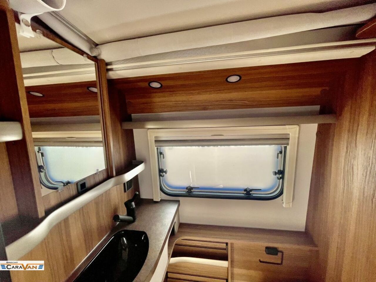 HYMER-ERIBA 430 MESSE ANGEBOTE ON TOP Ansicht 9 für Fahrzeugdetailseite