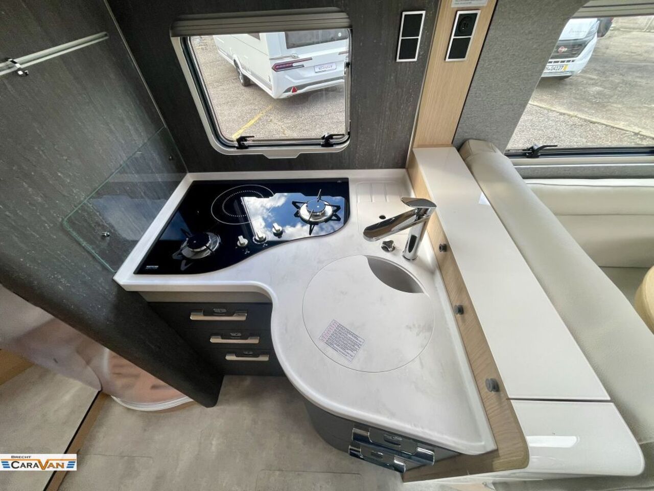 HYMER-ERIBA I 790 BlackLine 19.906 Eur SparHighlight Ansicht 10 für Fahrzeugdetailseite