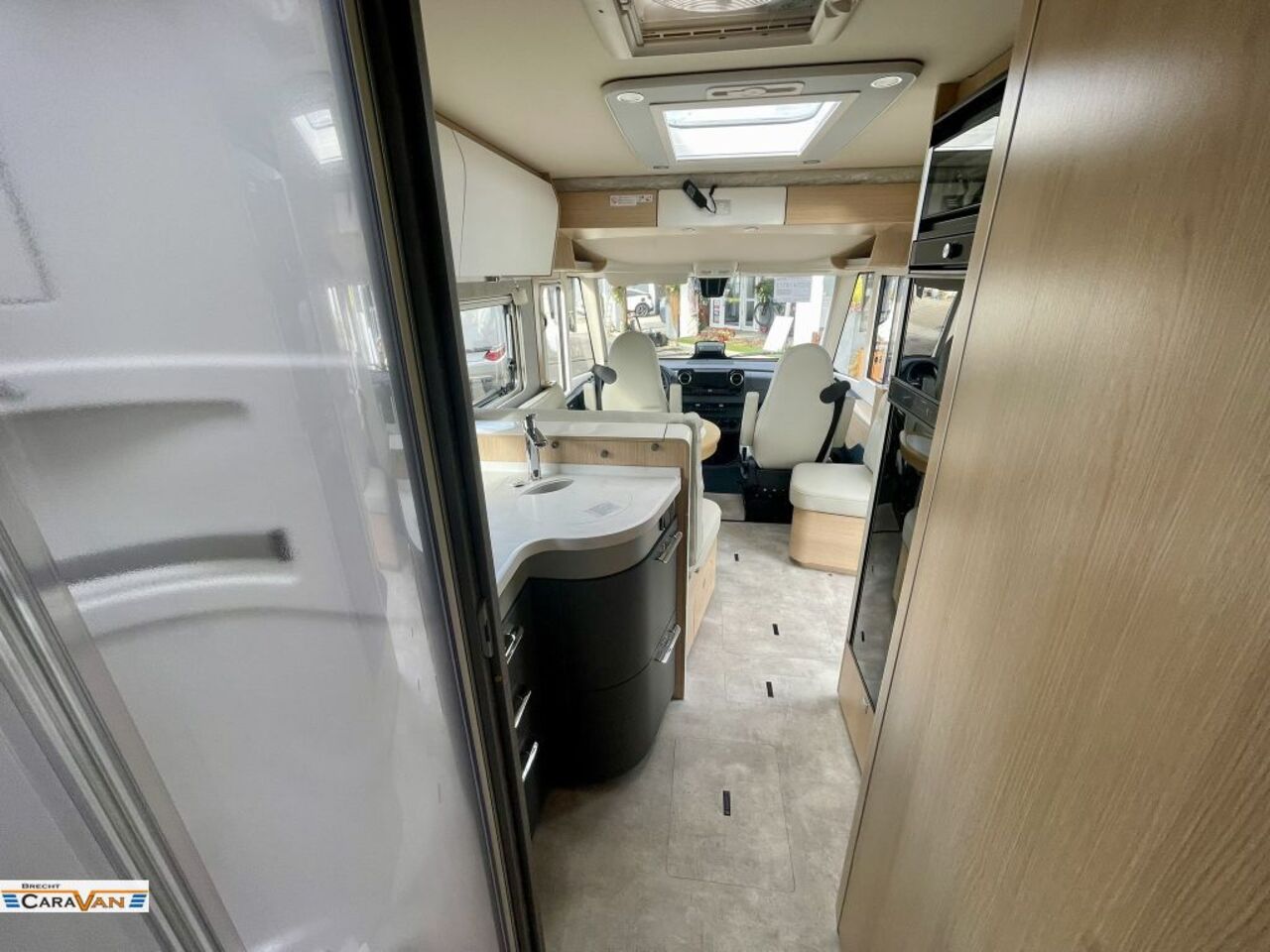 HYMER-ERIBA I 790 BlackLine 19.906 Eur SparHighlight Ansicht 13 für Fahrzeugdetailseite