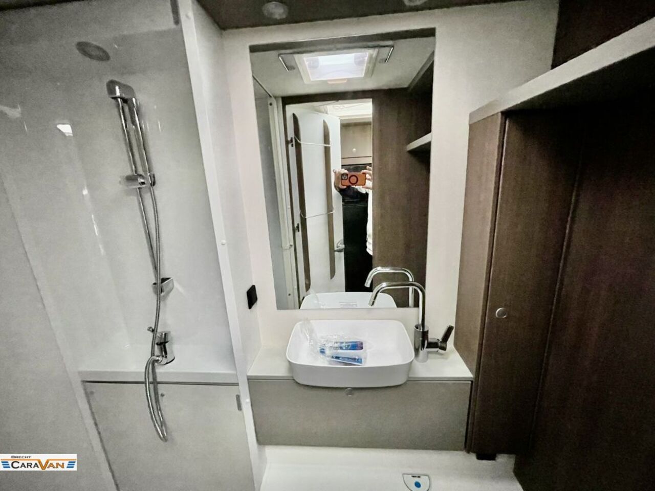 CARADO 464 PRO MESSE ANGEBOTE ON TOP Ansicht 16 für Fahrzeugdetailseite