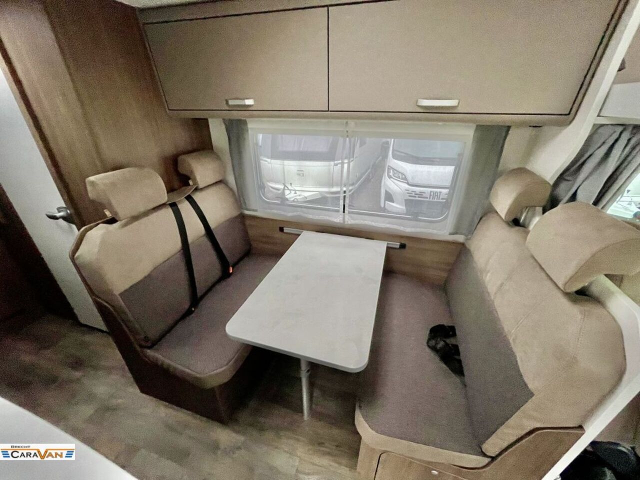 CARADO 464 PRO MESSE ANGEBOTE ON TOP Ansicht 8 für Fahrzeugdetailseite