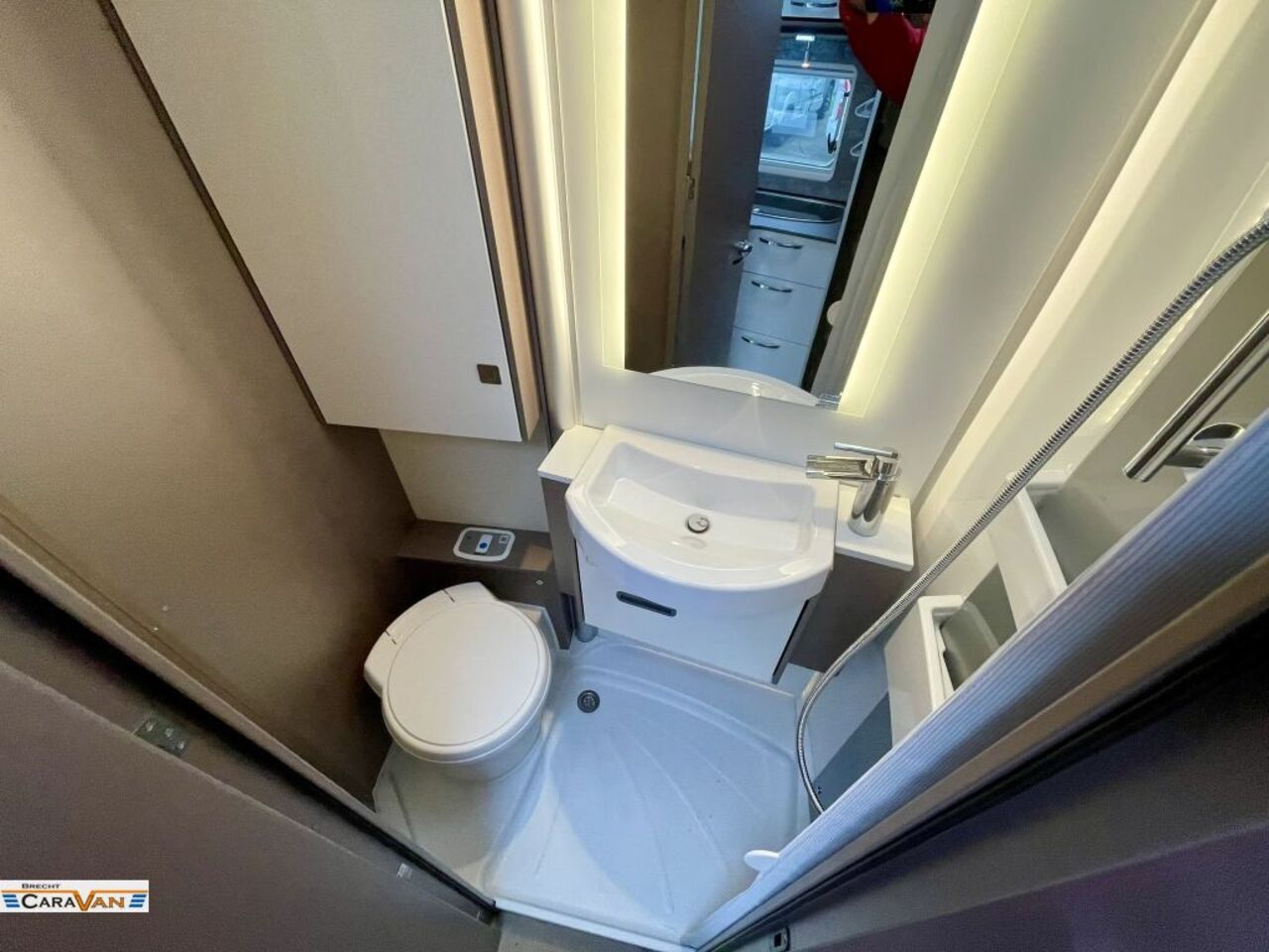 BÜRSTNER 690 G Harmony Line Sie sparen 40.270Euro Ansicht 10 für Fahrzeugdetailseite