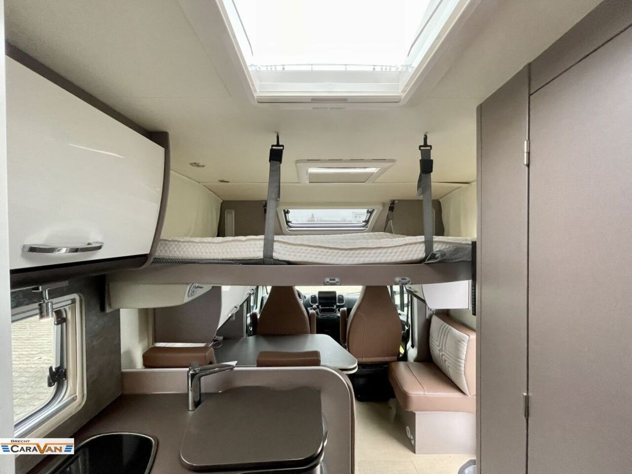 BÜRSTNER 690 G Harmony Line Sie sparen 40.270Euro Ansicht 5 für Fahrzeugdetailseite