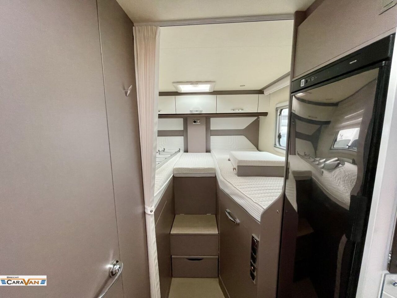 BÜRSTNER 690 G Harmony Line Sie sparen 40.270Euro Ansicht 9 für Fahrzeugdetailseite