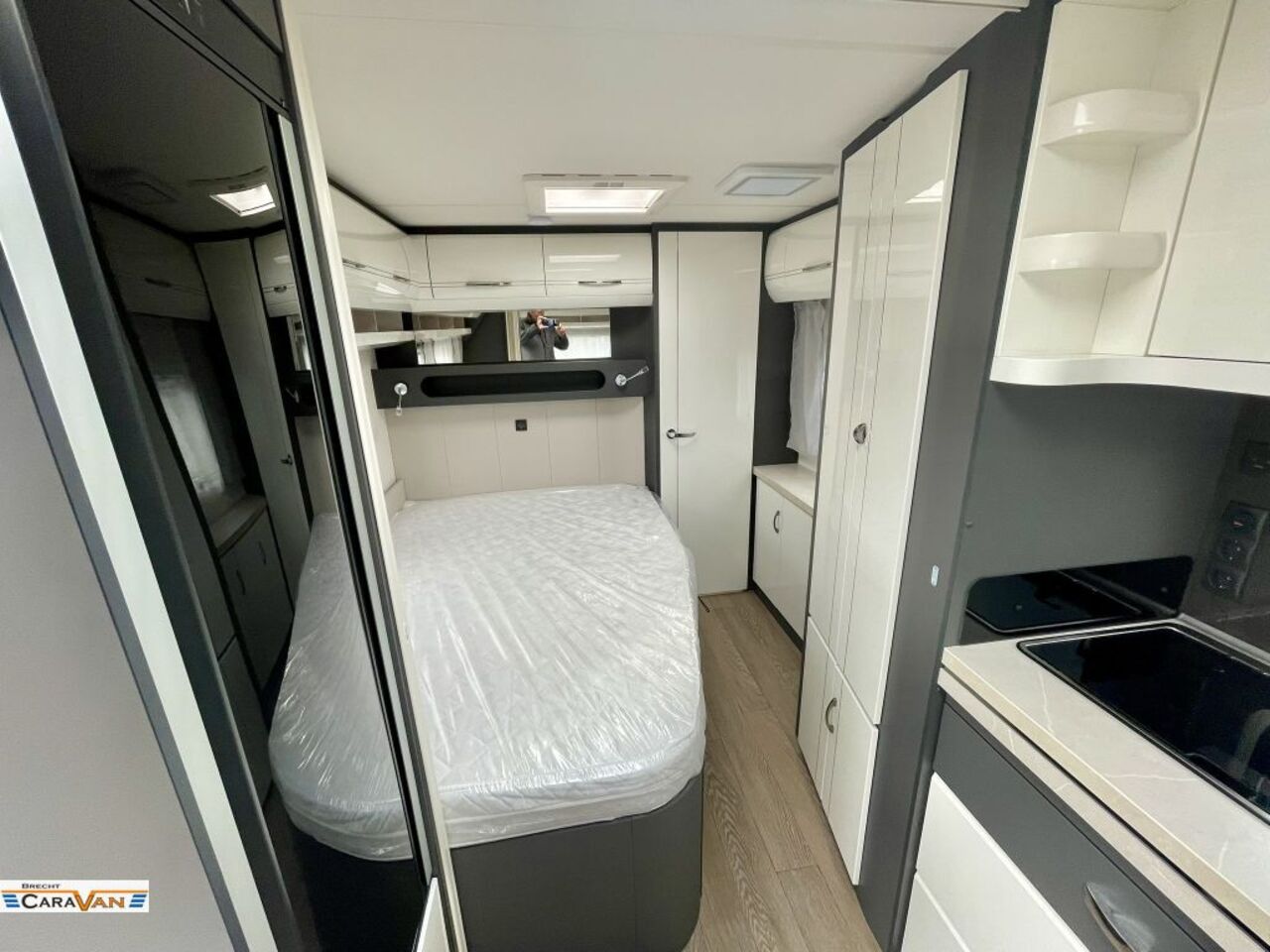 HOBBY 495 WFB 3.751 Eur Spar Highlight Ansicht 5 für Fahrzeugdetailseite