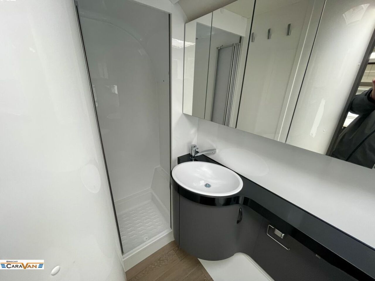 HOBBY 495 WFB 3.751 Eur Spar Highlight Ansicht 8 für Fahrzeugdetailseite