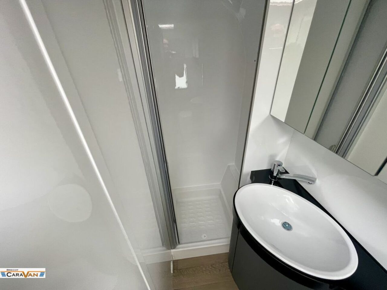 HOBBY 495 WFB 3.751 Eur Spar Highlight Ansicht 9 für Fahrzeugdetailseite