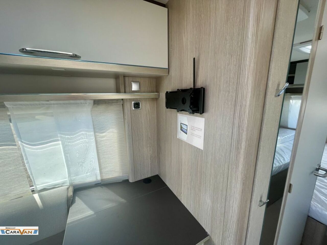 BÜRSTNER 460 TL MESSE ANGEBOTE ON TOP Ansicht 9 für Fahrzeugdetailseite