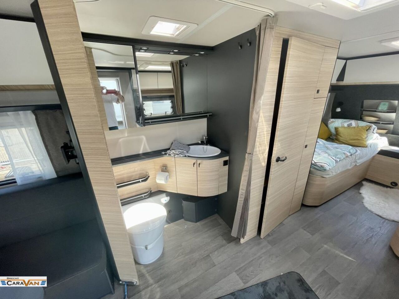 HOBBY 585 UL 9.089 EUro  unter UVP Ansicht 5 für Fahrzeugdetailseite