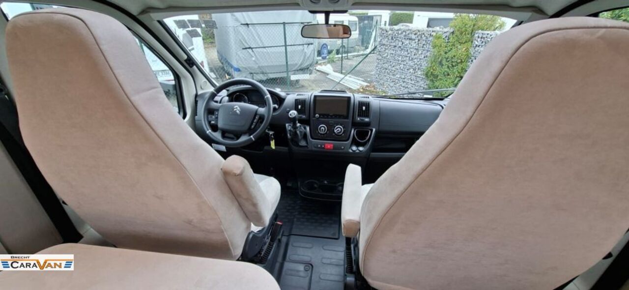 CARADO 447 Hubbett/SAT/TV/uvm. Ansicht 4 für Fahrzeugdetailseite