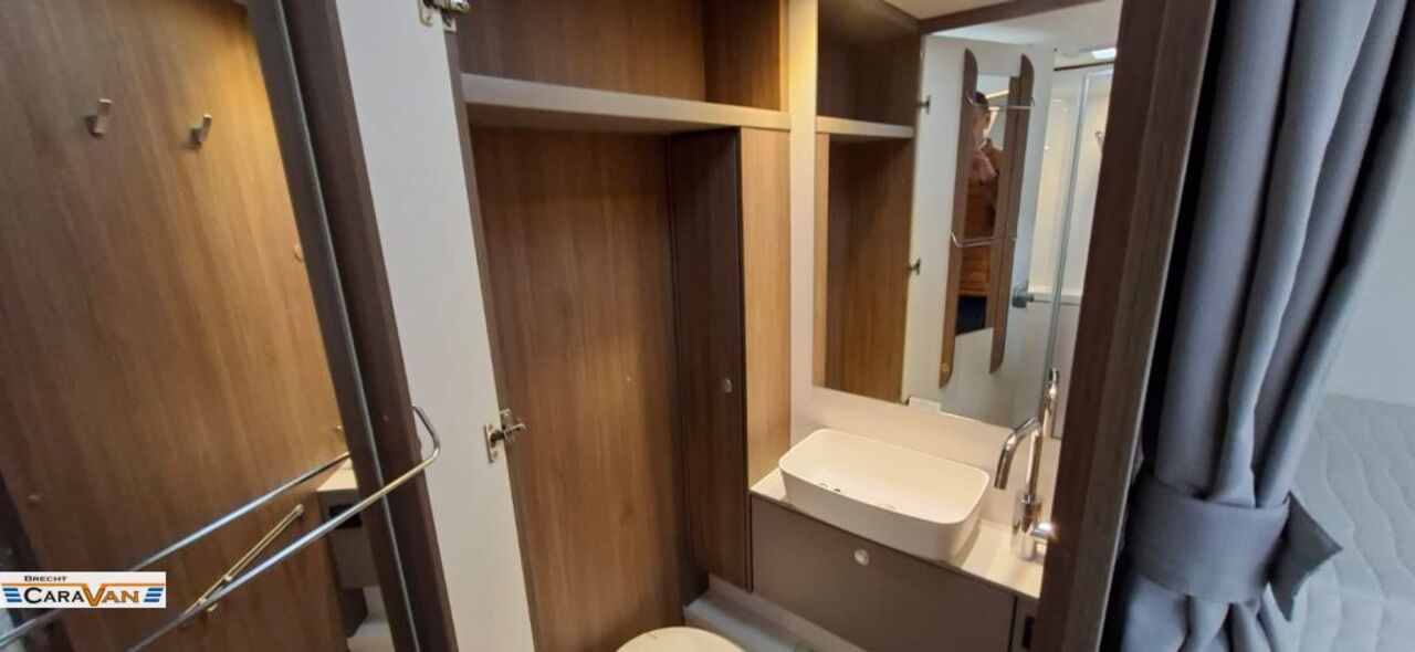 CARADO 447 Hubbett/SAT/TV/uvm. Ansicht 9 für Fahrzeugdetailseite