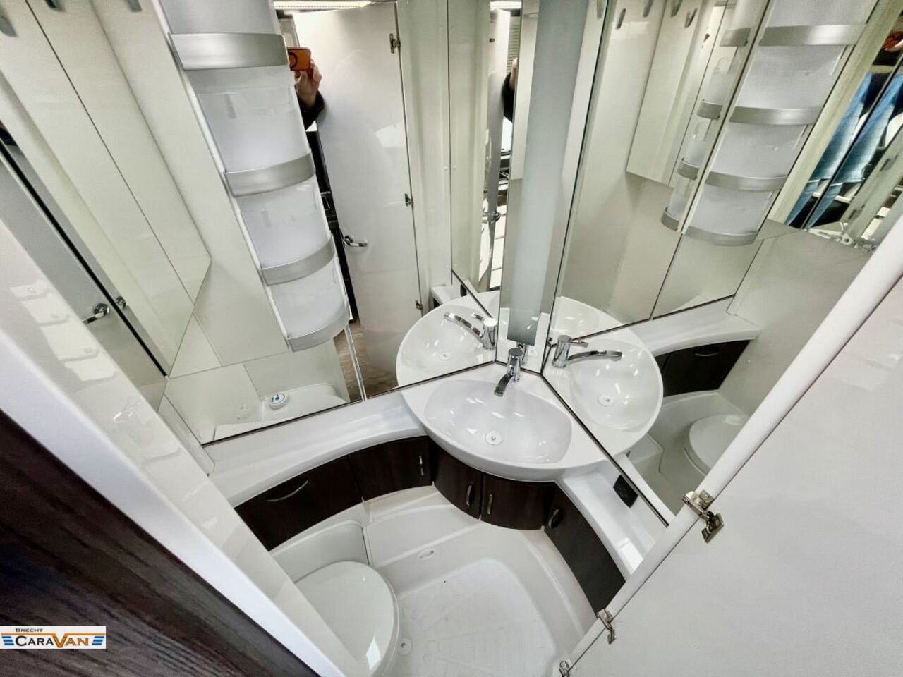 HOBBY 650 KFU MESSE ANGEBOTE ON TOP Ansicht 18 für Fahrzeugdetailseite