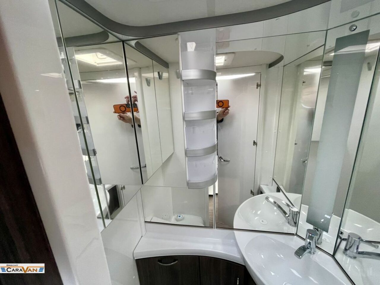 HOBBY 650 KFU MESSE ANGEBOTE ON TOP Ansicht 19 für Fahrzeugdetailseite