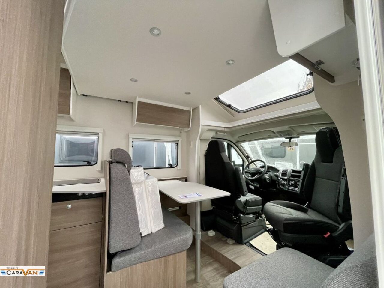 CARADO 334 Preis-Knaller! Stark reduziert Ansicht 2 für Fahrzeugdetailseite