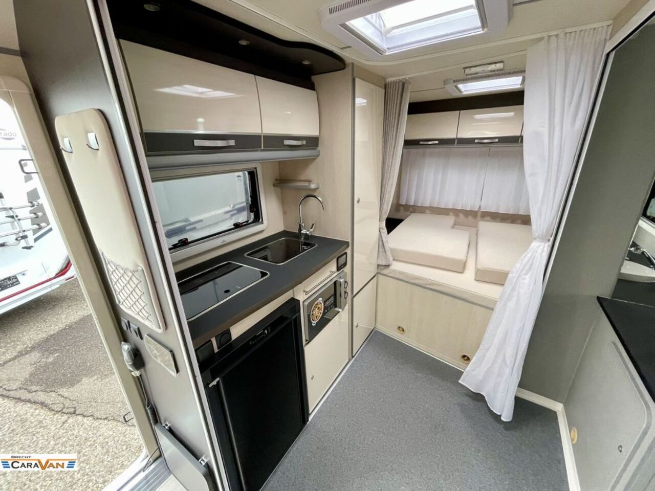 ANDERE 689 CDH barrierefrei mit Kassettenlift Ansicht 11 für Fahrzeugdetailseite