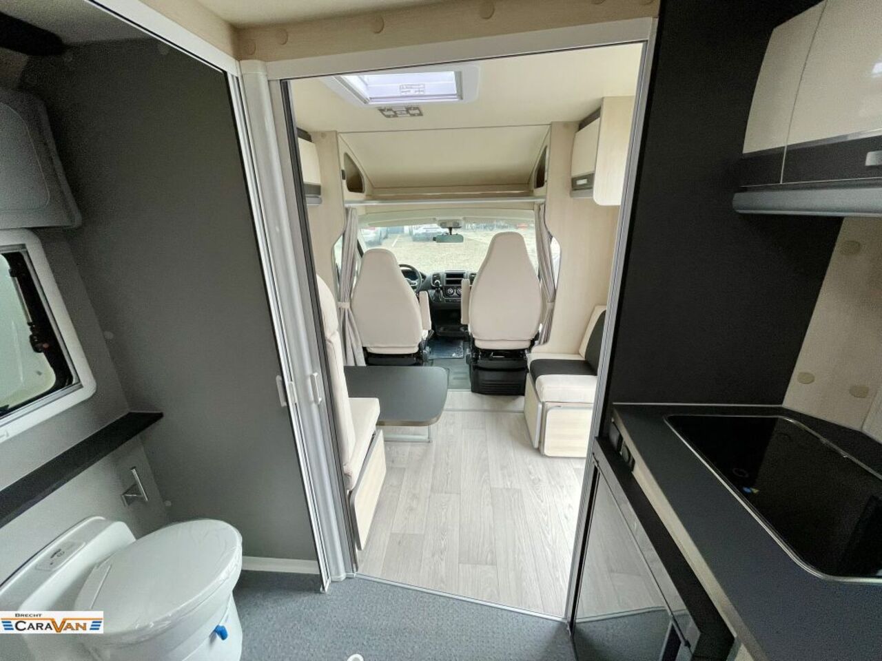 ANDERE 689 CDH barrierefrei mit Kassettenlift Ansicht 13 für Fahrzeugdetailseite