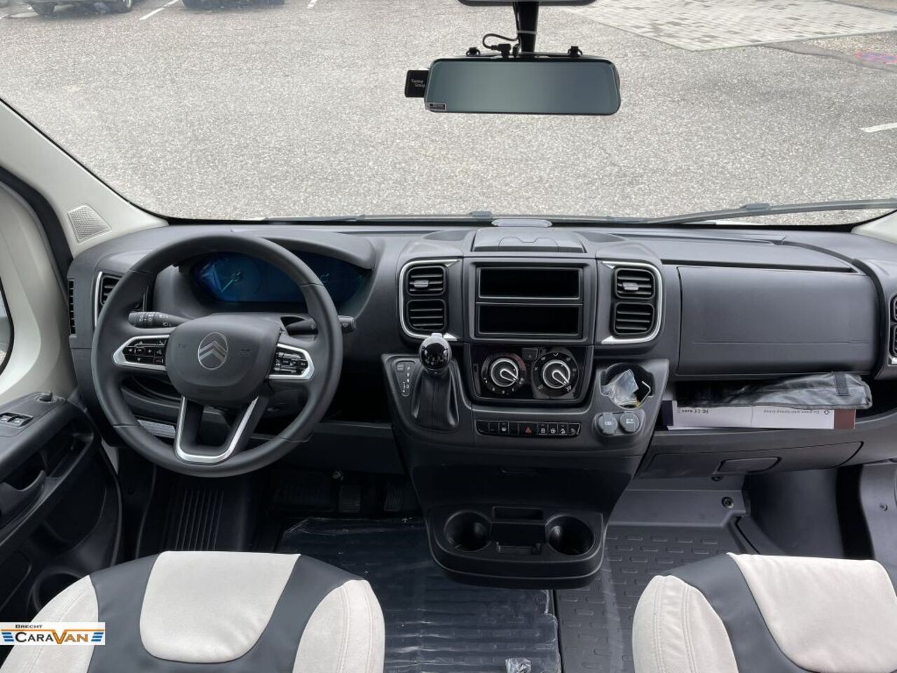 ANDERE 689 CDH barrierefrei mit Kassettenlift Ansicht 15 für Fahrzeugdetailseite