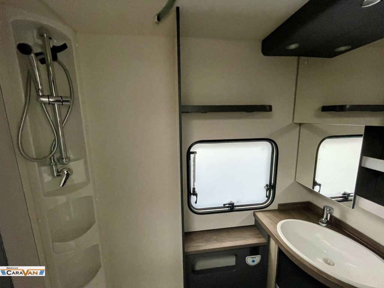 HOBBY 545 KMF Modell 2026,  2to. Ansicht 12 für Fahrzeugdetailseite