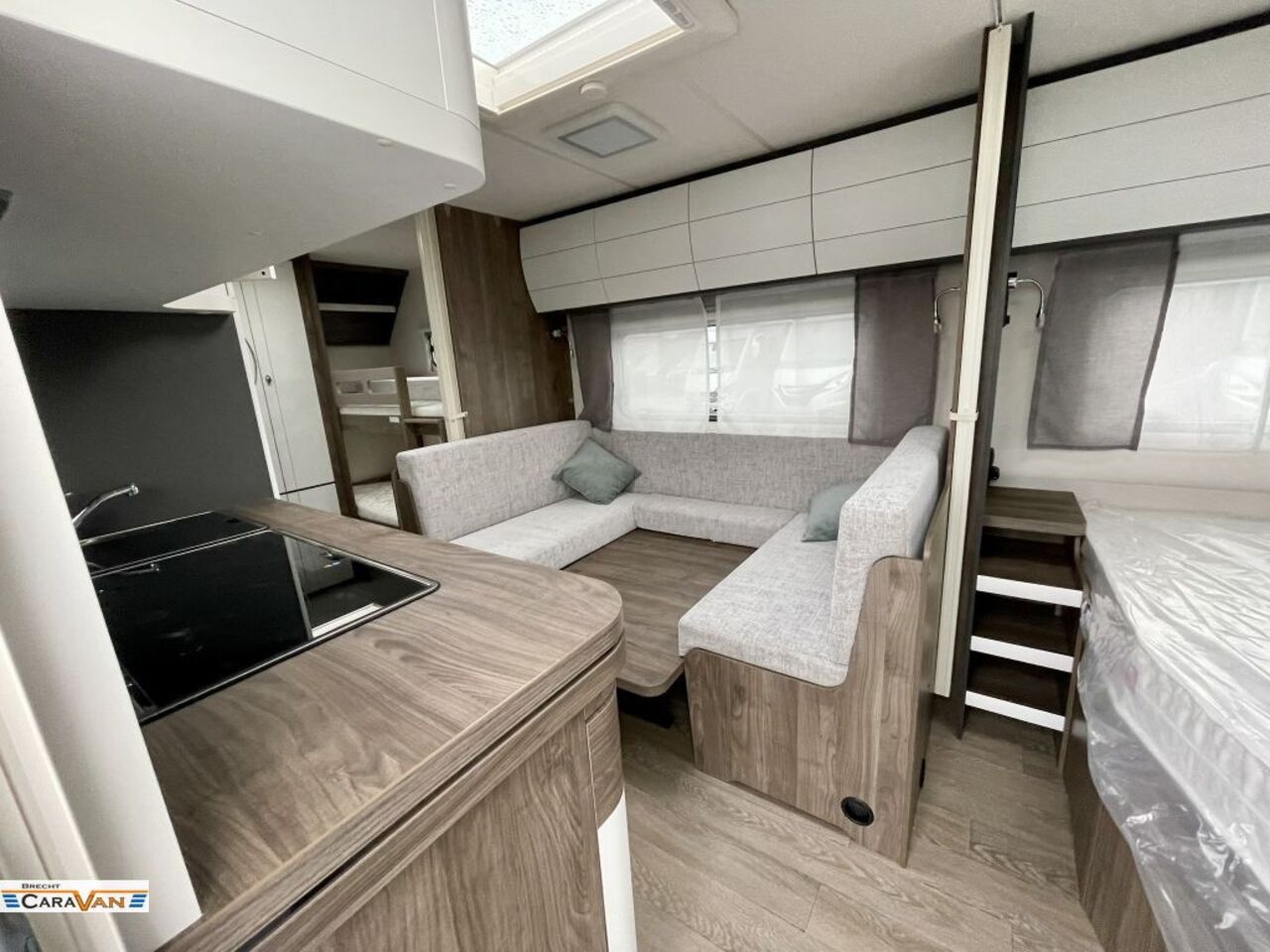 HOBBY 545 KMF Modell 2026,  2to. Ansicht 6 für Fahrzeugdetailseite