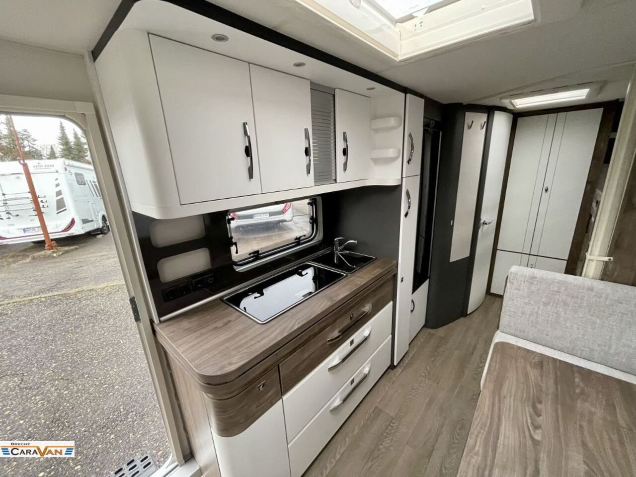 HOBBY 545 KMF Modell 2026,  2to. Ansicht 8 für Fahrzeugdetailseite