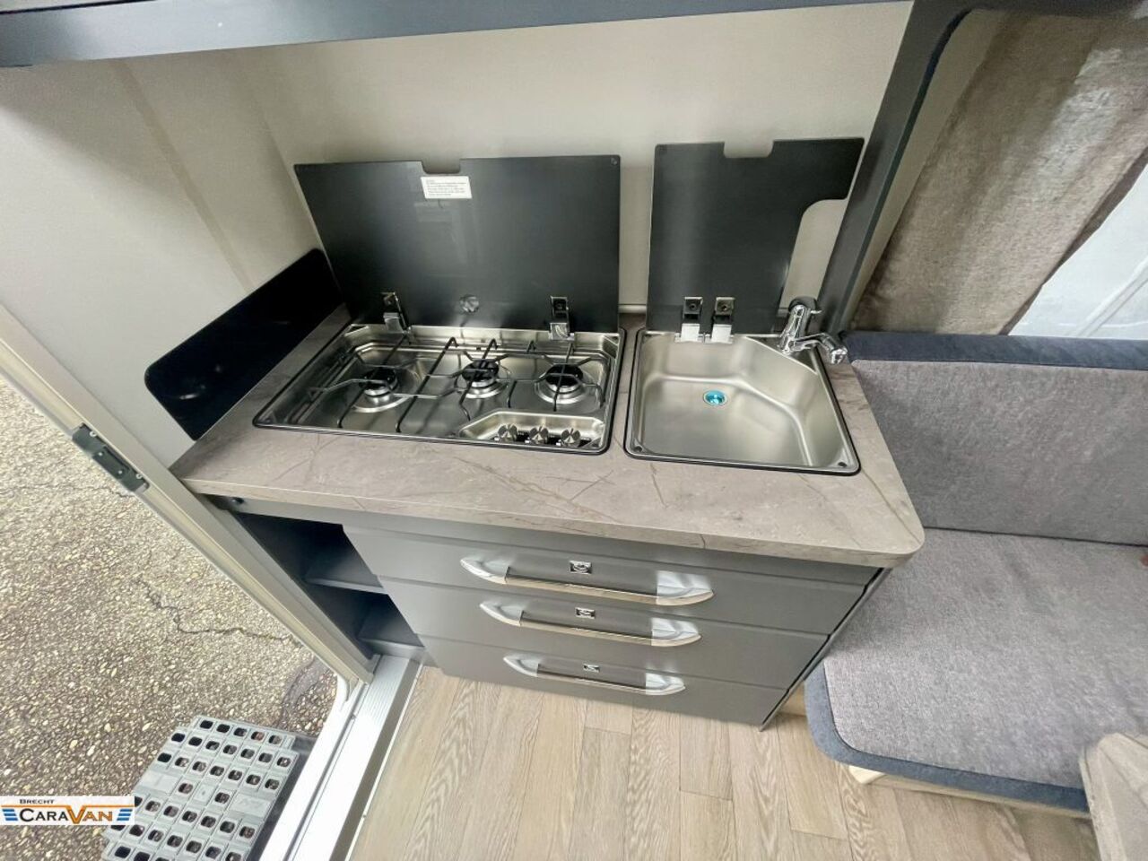 HOBBY 400 SFe Modell 2026  1,5t Ansicht 13 für Fahrzeugdetailseite