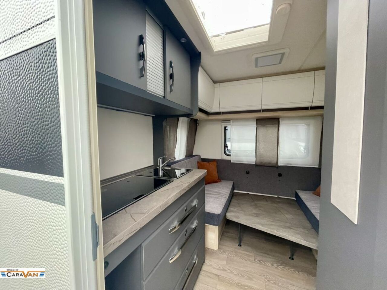 HOBBY 400 SFe Modell 2026  1,5t Ansicht 5 für Fahrzeugdetailseite