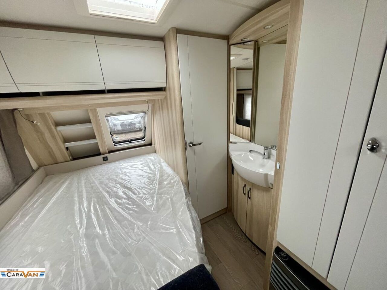 HOBBY 400 SFe Modell 2026  1,5t Ansicht 7 für Fahrzeugdetailseite