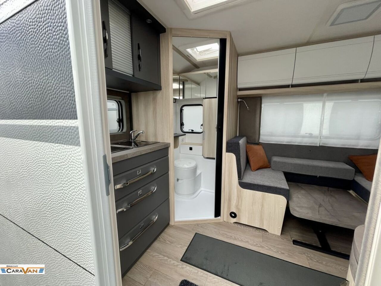 HOBBY 460 SL Modell 2026 / 1500 kg Ansicht 5 für Fahrzeugdetailseite