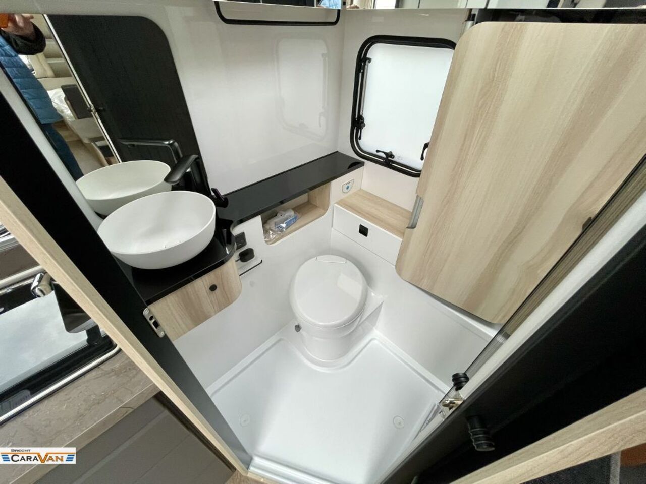 HOBBY 460 SL Modell 2026 / 1500 kg Ansicht 6 für Fahrzeugdetailseite