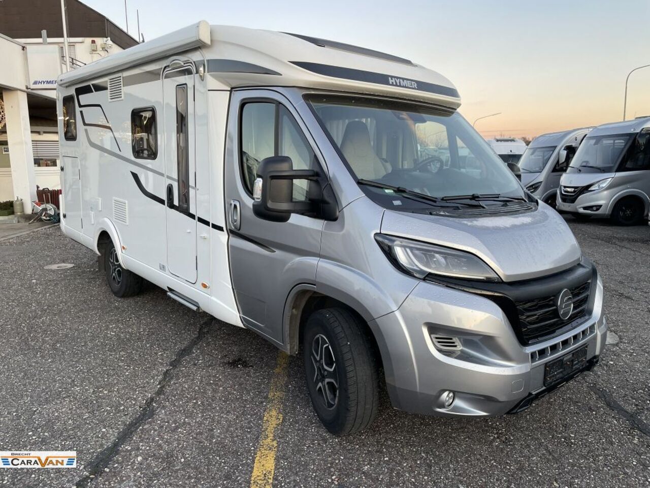 HYMER-ERIBA 580 Pure Automatik  XXL Bett Ansicht 1 für Fahrzeugdetailseite