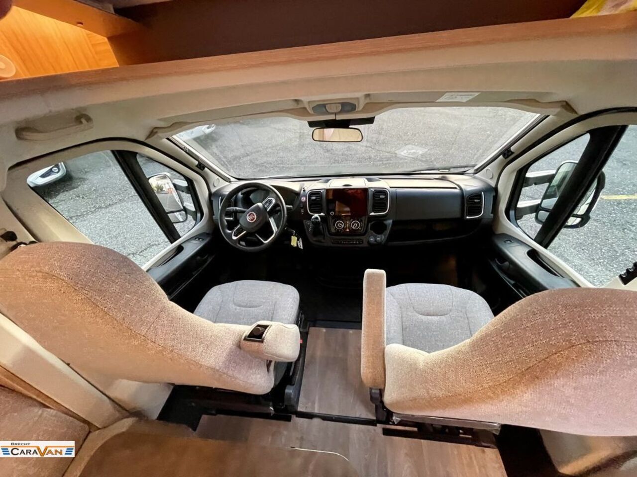 HYMER-ERIBA 580 Pure Automatik  XXL Bett Ansicht 4 für Fahrzeugdetailseite